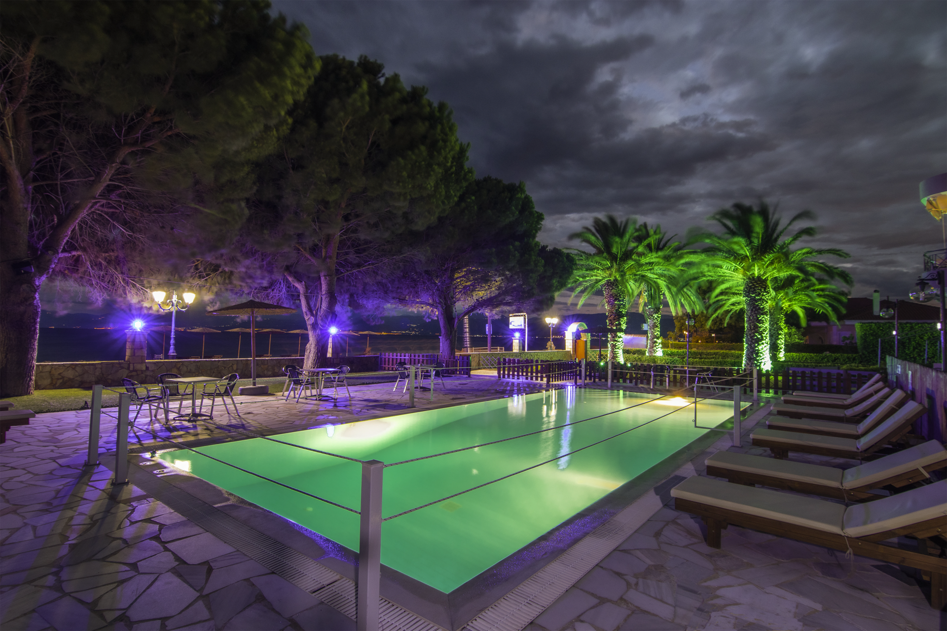 Swimming pool